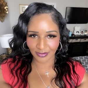 Meet your Posher, Sharra